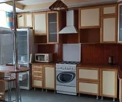 3 Kambarių, 107 m², Centras