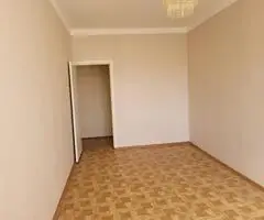 Parduodamas 3 miegamųjų butas