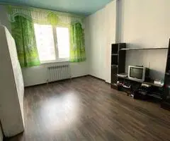 Parduodamas 1 miegamojo butas , 37 m², monolitinis namas