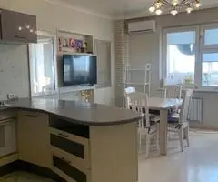 3 kambariai, 102 m², Monolitinis-plytinis