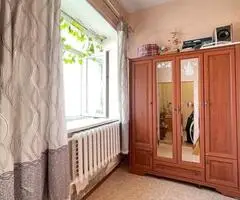 Parduodamas 2 miegamųjų dviaukštis butas