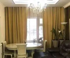 parduodamas šviesus, jaukus trijų kambarių butas moderniame name